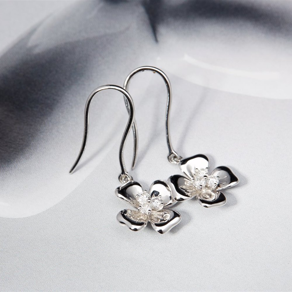 Mappin & Webb 18K White Gold 0.30cts Diamond Flower Earrings