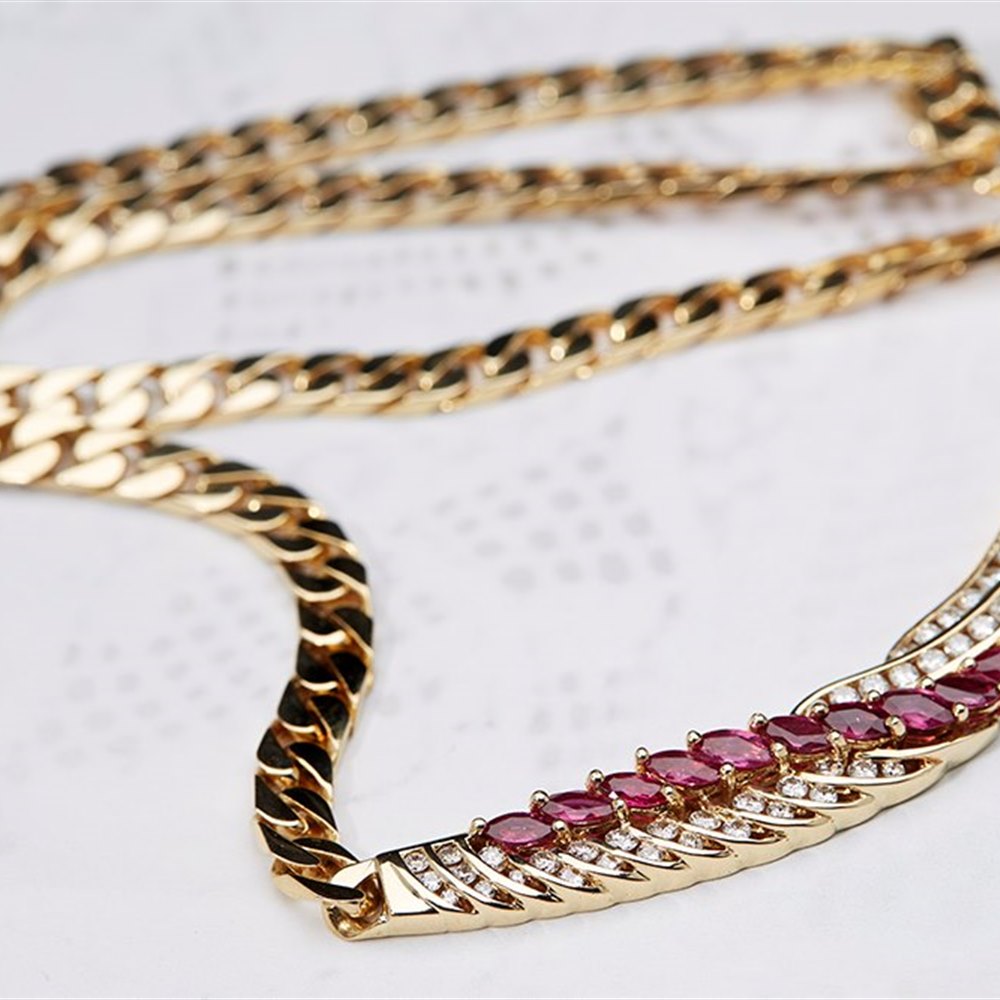 18K Yellow Gold 18K Yellow Gold Diamond & Ruby Suite of Jewellery