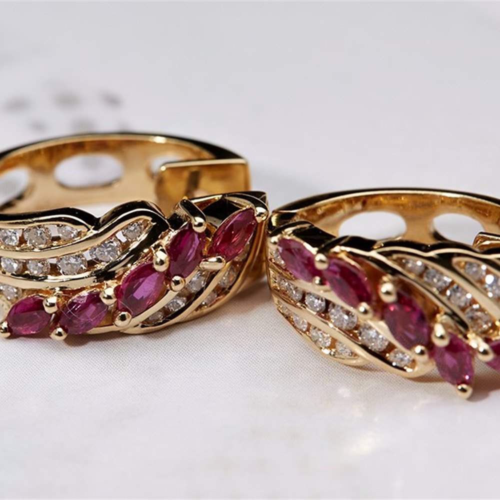 18K Yellow Gold 18K Yellow Gold Diamond & Ruby Suite of Jewellery