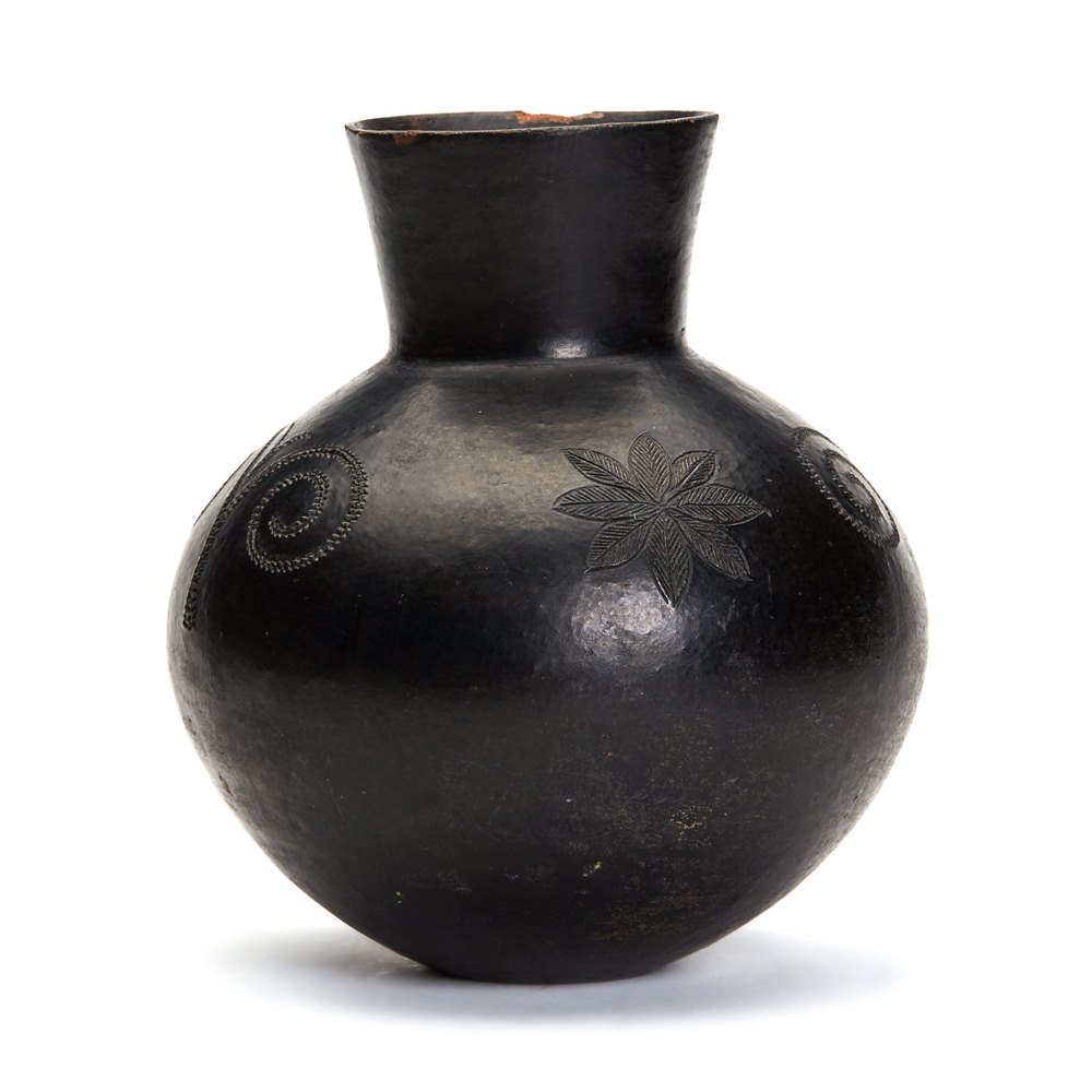 Native American Terracotta Pot Acquired as 19th century but possibly early 20th century